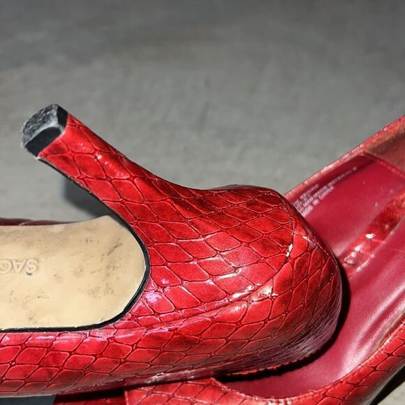 Sag Harbor Regina Style Red/Maroon Faux Reptile Fl07-5-1 Heel Size 7.5 - Picture 11 of 15